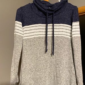 Market & Spruce Sweatshirt